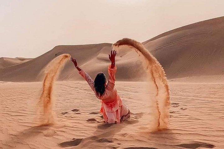 Vivez un safari exaltant dans le désert de Dubaï avec dune bashing, sandboard et spectacles, photo 15 | wizardtrip
