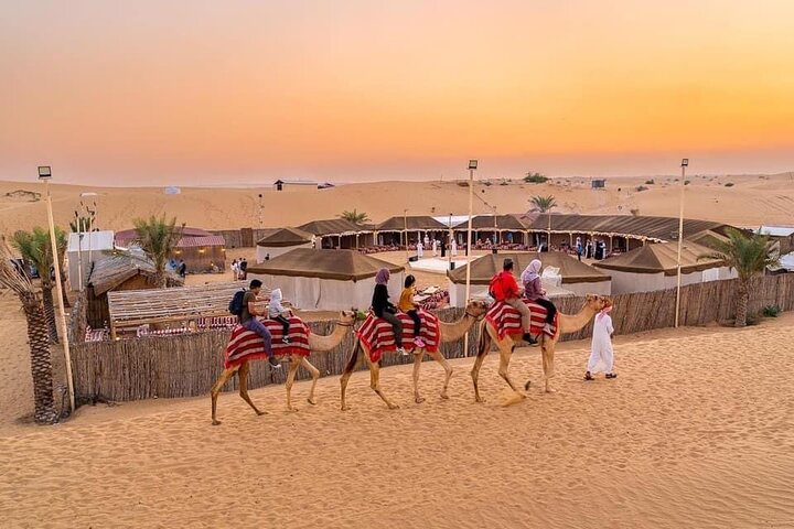 Vivez un safari exaltant dans le désert de Dubaï avec dune bashing, sandboard et spectacles, photo 34 | wizardtrip