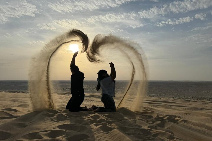 Vivez un safari exaltant dans le désert de Dubaï avec dune bashing, sandboard et spectacles, photo 44 | wizardtrip