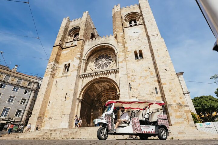 Private Tuk Tuk tour exploring historic Lisbon neighborhoods and landmarks, photo 6 | wizardtrip