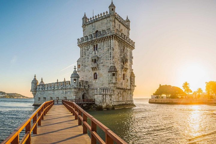 Private Tuk Tuk tour exploring historic Lisbon neighborhoods and landmarks, photo 27 | wizardtrip