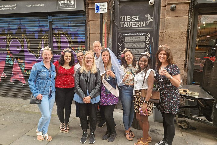 Guided food tour exploring Manchester's historic and modern culinary hotspots, photo 20 | wizardtrip