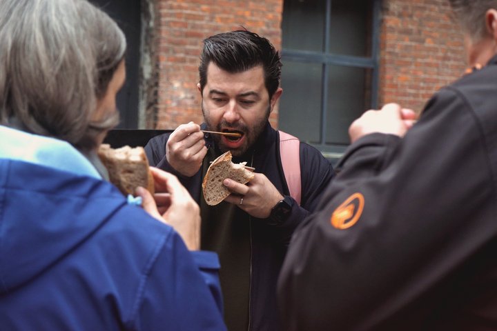 Guided food tour exploring Manchester's historic and modern culinary hotspots, photo 48 | wizardtrip