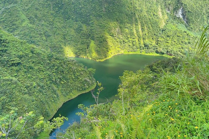 Eventyrlig 4x4-tur gjennom Tahitis frodige innland, med fossefall, fjell og naturlige bassenger, foto 25 | wizardtrip