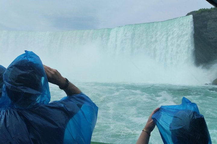 Utforsk Niagara Falls-attraksjoner på både amerikansk og kanadisk side, inkludert båtturer og utsiktstårn, foto 6 | wizardtrip