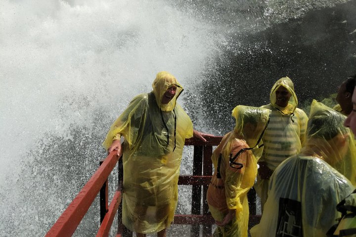 Utforsk Niagara Falls-attraksjoner på både amerikansk og kanadisk side, inkludert båtturer og utsiktstårn, foto 16 | wizardtrip