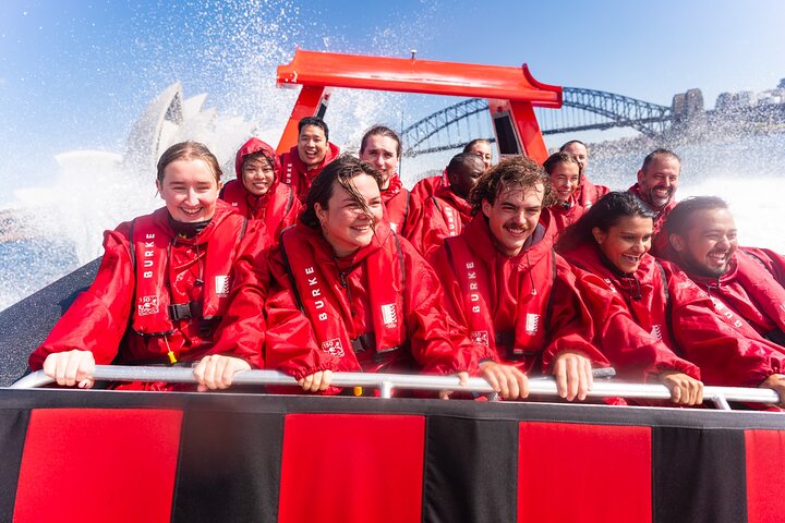 The Famous Red Shark Thrill Ride with Oz Jet Boating! | wizardtrip