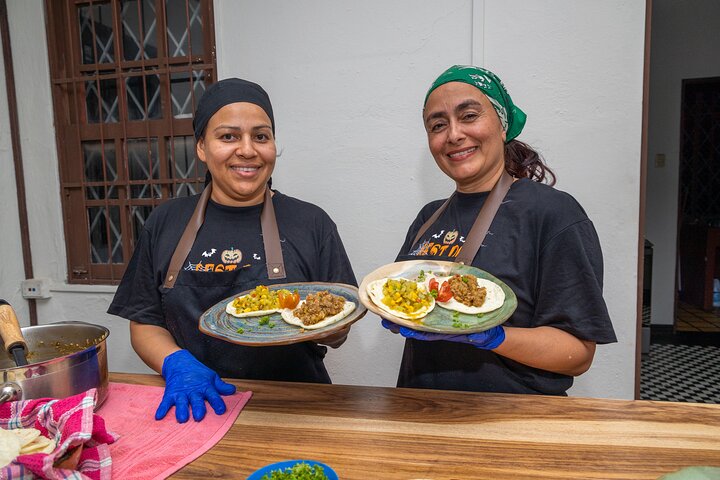 Experiencia culinaria y de cócteles nocturna en San José, Costa Rica, foto 11 | wizardtrip