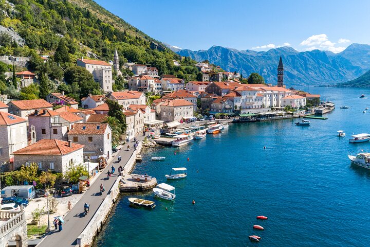 Hurtigbåttur i Kotorbukten, Montenegro, som besøker Perast og Vår Frue av Klippene, foto 6 | wizardtrip