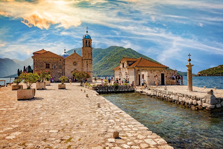 Hurtigbåttur i Kotorbukten, Montenegro, som besøker Perast og Vår Frue av Klippene, foto 8 | wizardtrip