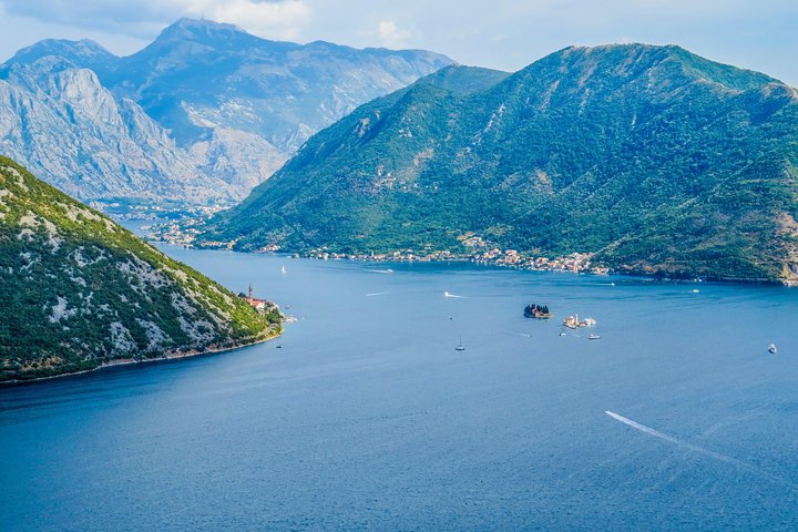 Hurtigbåttur i Kotorbukten, Montenegro, som besøker Perast og Vår Frue av Klippene, foto 14 | wizardtrip