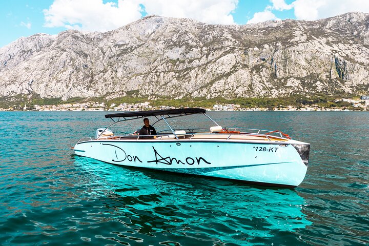 Hurtigbåttur i Kotorbukten, Montenegro, som besøker Perast og Vår Frue av Klippene, foto 24 | wizardtrip