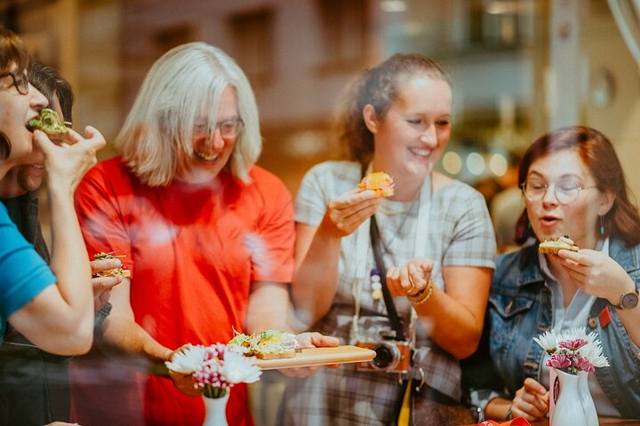 Prager Nacht-Food-Tour: Perfekte Orte für Sie kuratiert | wizardtrip
