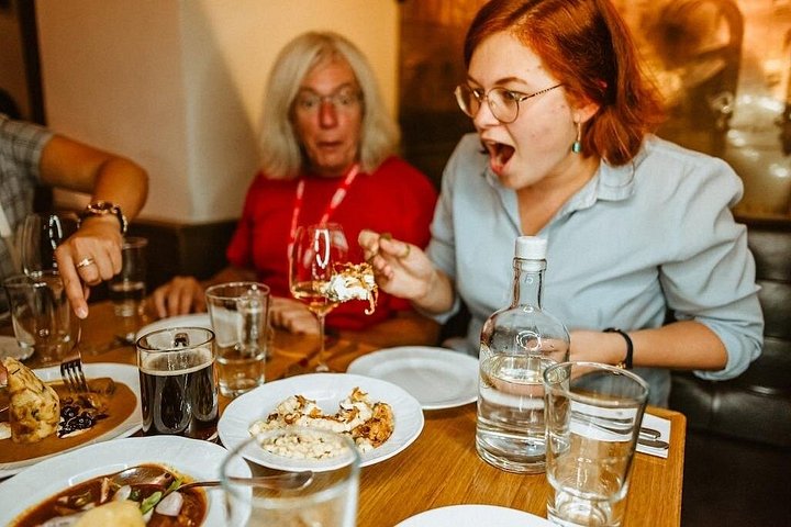 Eine geführte Food-Tour durch die Prager Altstadt mit lokalen Gerichten und Getränken, Foto 17 | wizardtrip