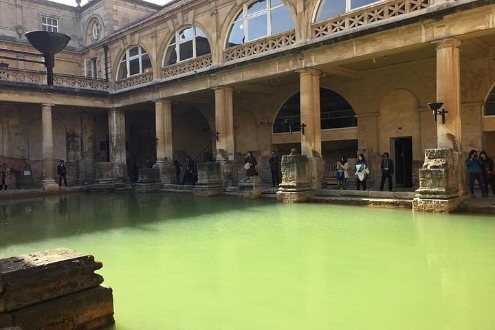 Private tour visiting Windsor Castle, Stonehenge, and the Roman Baths in Bath, England, photo 11 | wizardtrip