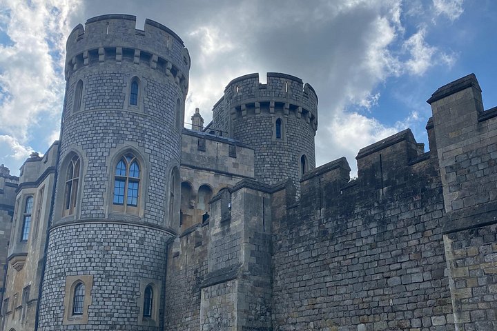Private tour visiting Windsor Castle, Stonehenge, and the Roman Baths in Bath, England, photo 23 | wizardtrip