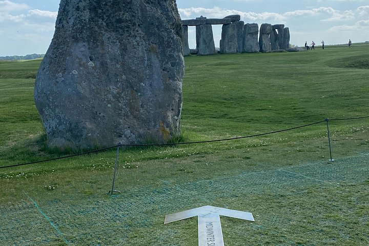Private tour visiting Windsor Castle, Stonehenge, and the Roman Baths in Bath, England, photo 25 | wizardtrip