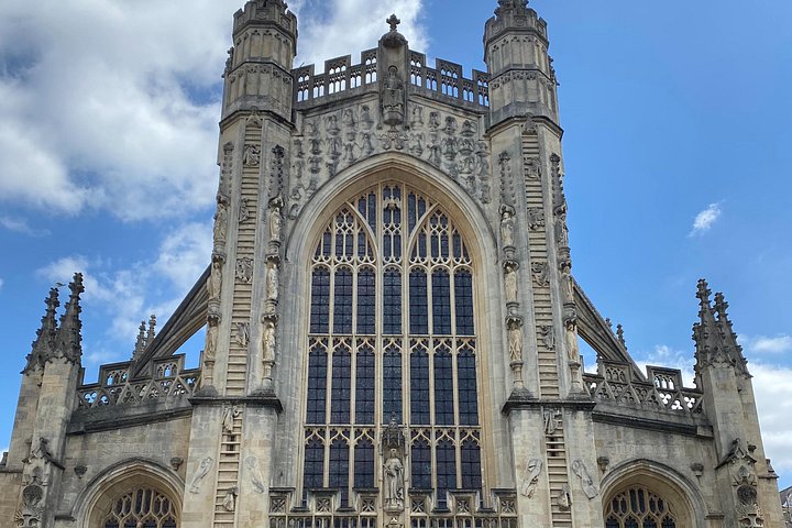 Private tour visiting Windsor Castle, Stonehenge, and the Roman Baths in Bath, England, photo 28 | wizardtrip