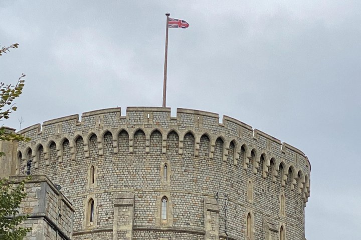 Private tour visiting Windsor Castle, Stonehenge, and the Roman Baths in Bath, England, photo 42 | wizardtrip