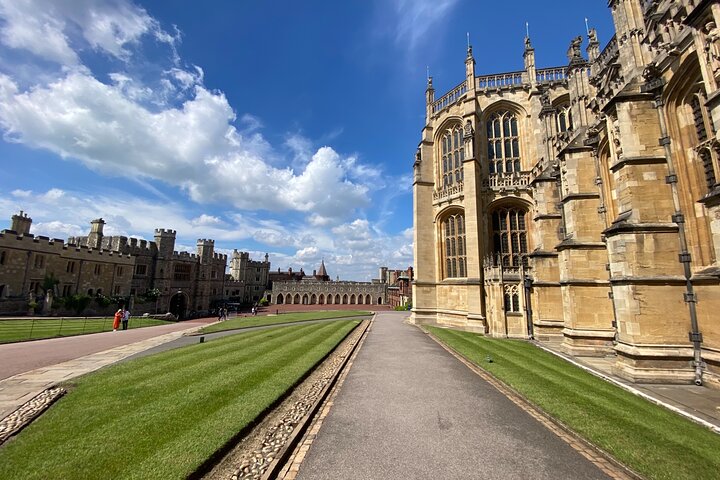 Private tour visiting Windsor Castle, Stonehenge, and the Roman Baths in Bath, England, photo 47 | wizardtrip
