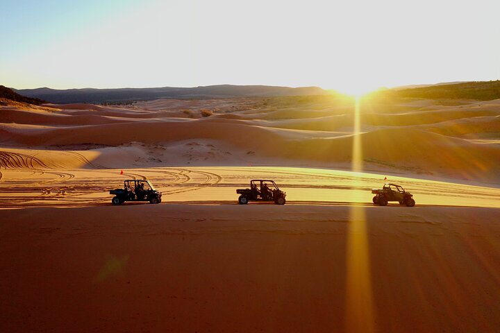 Experimente um emocionante passeio de UTV e aventura de sandboarding no Coral Pink Sand Dunes State Park, Utah, foto 6 | wizardtrip