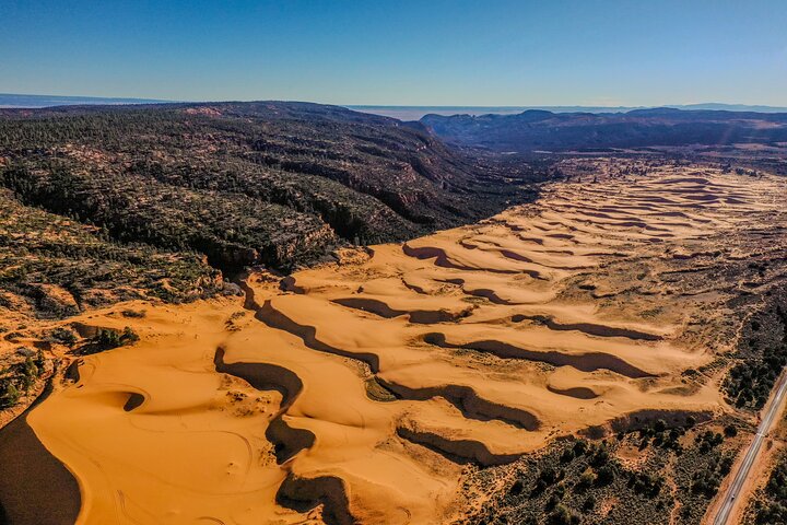 Experimente um emocionante passeio de UTV e aventura de sandboarding no Coral Pink Sand Dunes State Park, Utah, foto 8 | wizardtrip