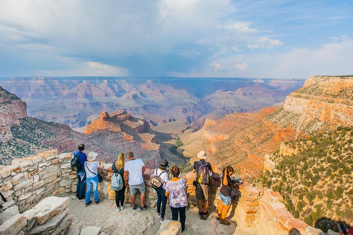 Dagsutflykt till Grand Canyon och Sedona från Phoenix, som visar naturliga landskap och ikoniska utsiktsplatser, foto 7 | wizardtrip