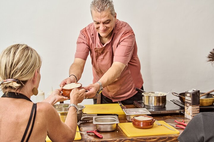 Award-Winning Santorini Cooking Class with Greek Chef | wizardtrip