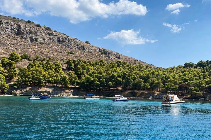 Semi-privé catamarantocht in Nafplio, Griekenland, met zwemmen, lokaal eten en schilderachtige uitzichten, foto 28 | wizardtrip