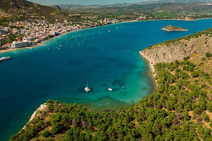 Semi-privé catamarantocht in Nafplio, Griekenland, met zwemmen, lokaal eten en schilderachtige uitzichten, foto 31 | wizardtrip