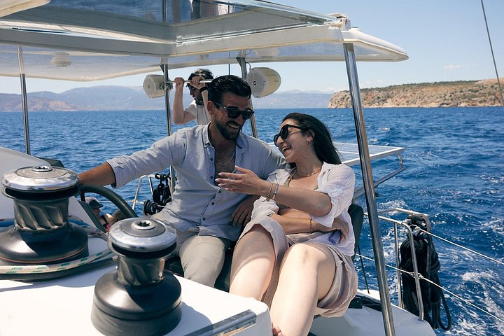 Semi-privé catamarantocht in Nafplio, Griekenland, met zwemmen, lokaal eten en schilderachtige uitzichten, foto 42 | wizardtrip