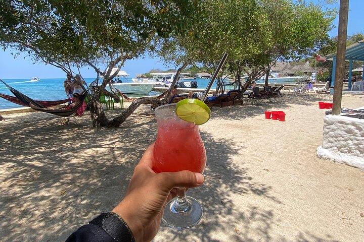 Geniet van een boottocht naar de Rosario Eilanden vanuit Cartagena, met snorkelen, prachtige stranden en lunch op het eiland, foto 10 | wizardtrip
