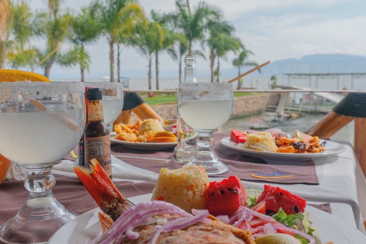Private tour to Lake Chapala and Ajijic from Guadalajara, Mexico, featuring tequila tasting and scenic views, photo 15 | wizardtrip
