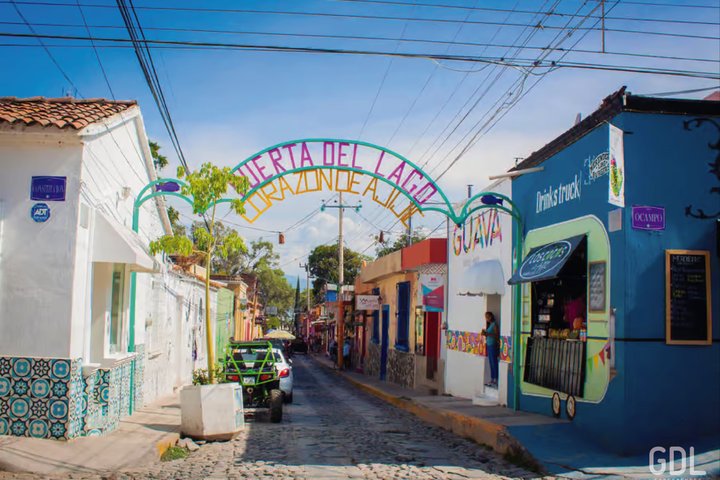 Private tour to Lake Chapala and Ajijic from Guadalajara, Mexico, featuring tequila tasting and scenic views, photo 24 | wizardtrip
