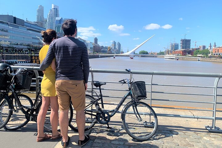 Een begeleide fietstocht die de levendige straten, historische bezienswaardigheden en groene ruimtes van Buenos Aires verkent, foto 6 | wizardtrip
