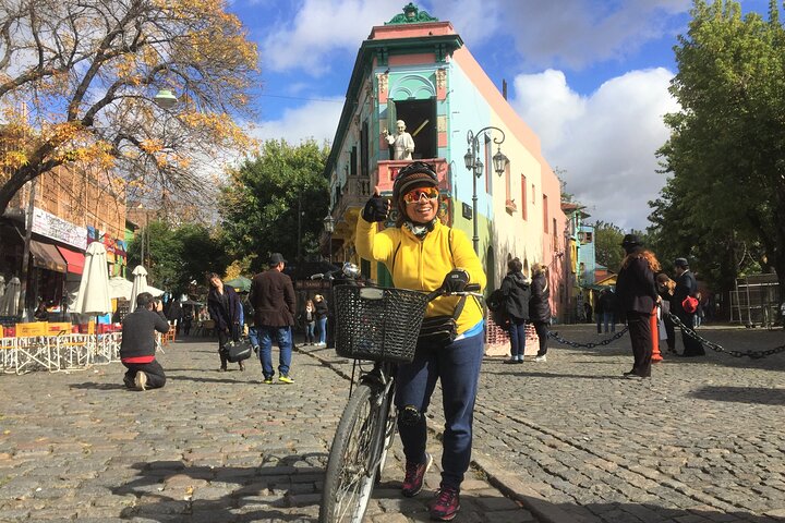 Een begeleide fietstocht die de levendige straten, historische bezienswaardigheden en groene ruimtes van Buenos Aires verkent, foto 13 | wizardtrip