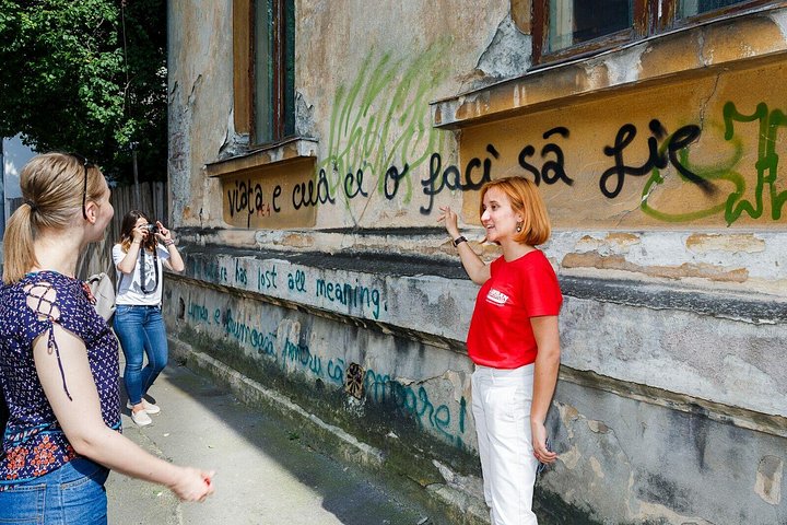 ブカレストの市場、地元の飲食物の試食、隠れたスポットを巡る食のツアー、写真8 | wizardtrip