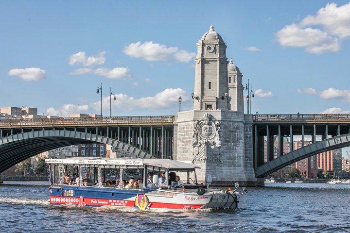 Amphibious Duck Boat tour in Boston, exploring landmarks on land and the Charles River, photo 7 | wizardtrip