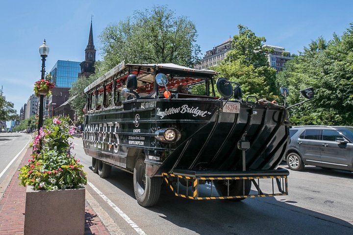 Amphibious Duck Boat tour in Boston, exploring landmarks on land and the Charles River, photo 8 | wizardtrip