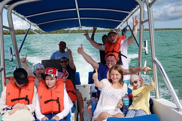 Schnorcheltour mit dem Schnellboot in kleiner Gruppe zur Insel Saona, Dominikanische Republik, mit Stränden, Schnorcheln und lokaler Kultur, Foto 12 | wizardtrip