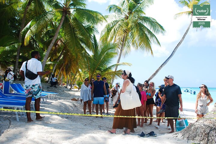 Schnorcheltour mit dem Schnellboot in kleiner Gruppe zur Insel Saona, Dominikanische Republik, mit Stränden, Schnorcheln und lokaler Kultur, Foto 26 | wizardtrip