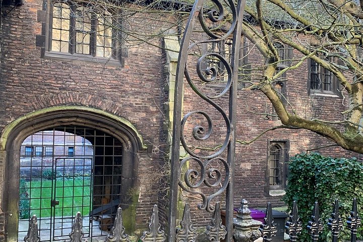 En uhyggelig spøgelsestur gennem de historiske gader og kollegier i Cambridge om natten, foto 7 | wizardtrip