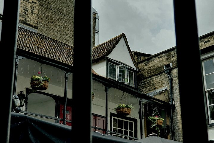 En uhyggelig spøgelsestur gennem de historiske gader og kollegier i Cambridge om natten, foto 9 | wizardtrip