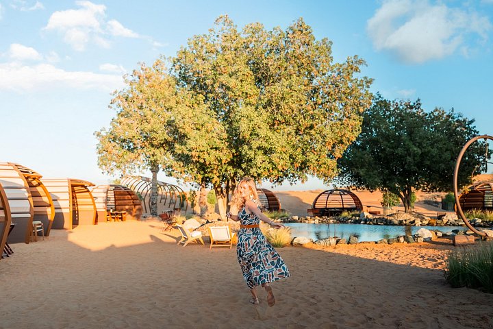 Luxuriöser Heißluftballonflug über der Dubai-Wüste bei Sonnenaufgang mit Gourmet-Frühstück, Foto 14 | wizardtrip