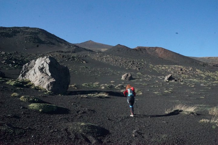Eventyrlig vandretur på Etna, Sicilien, udforskning af vulkanske landskaber og kratere, foto 9 | wizardtrip