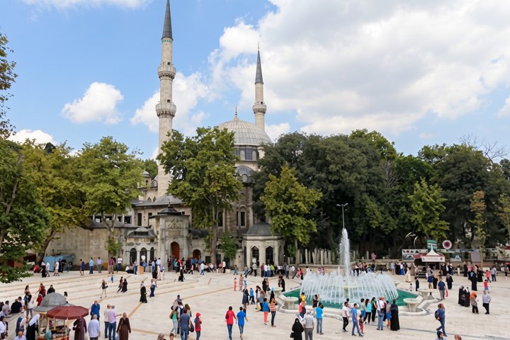 Heldagstur i Istanbul, der dækker både asiatiske og europæiske sider, inklusive Bosporus-cruise og kabelbane, foto 25 | wizardtrip