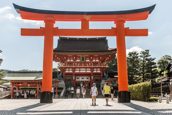 Private guided walking tour exploring Kyoto's temples, gardens, and traditional streets, photo 9 | wizardtrip