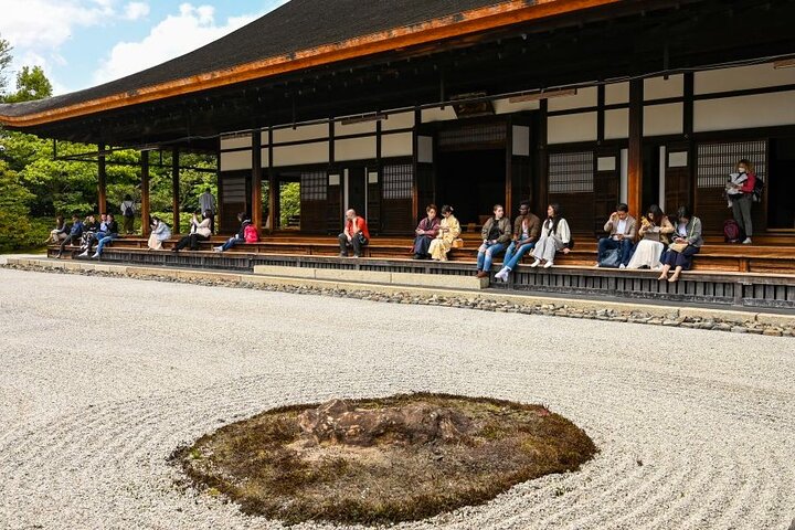 Private guided walking tour exploring Kyoto's temples, gardens, and traditional streets, photo 18 | wizardtrip