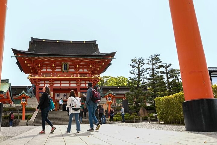 Private guided walking tour exploring Kyoto's temples, gardens, and traditional streets, photo 23 | wizardtrip