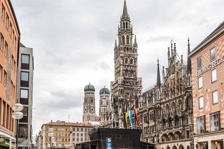 Explorez les rues historiques de Munich, ses Biergärten pittoresques et ses monuments emblématiques lors d'une visite privée personnalisée avec un guide local, photo 13 | wizardtrip